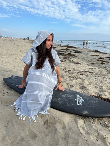 Surf Poncho Gray